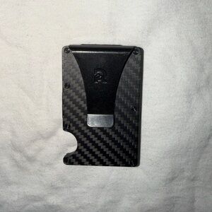 Carbon Fiber Ridge Card Holder